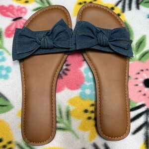 Time and Tru Blue Jean Flip Flops